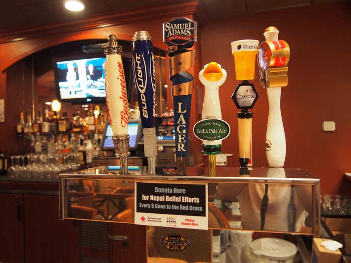 アメリカ、イリノイ州シカゴ市の空港内にあるバーでも最後にベルギーや国産ビールが飲める。